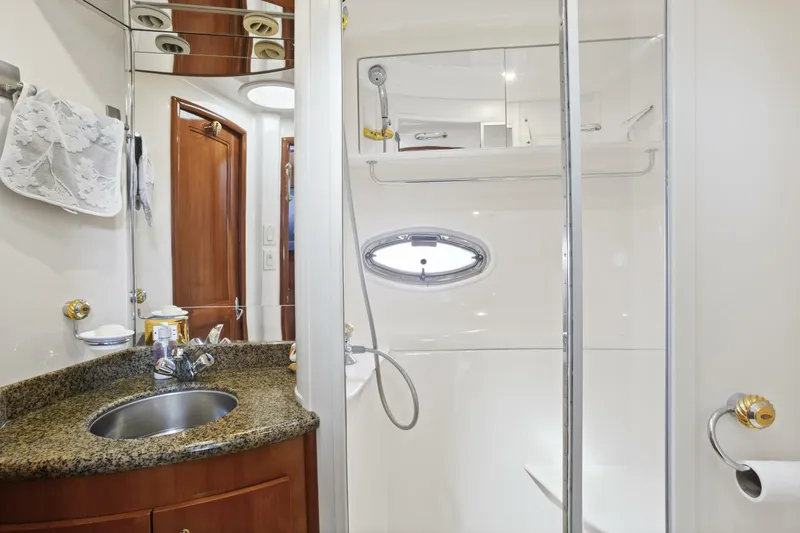 Slide: The Image of Carver 466 Motor Yacht 2005 - 5728166