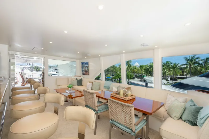 Slide: The Image of Sky Lounge Aft - 5757237