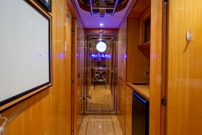 Slide: The Image of Crew Area - 5757205