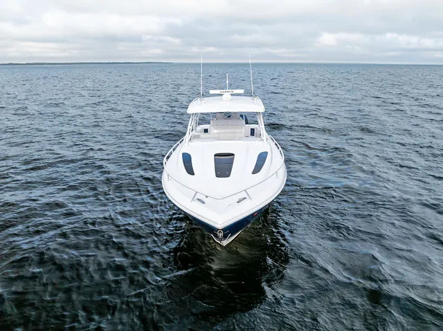 Slide: The Image of Intrepid 41 Valor 2023 - 41