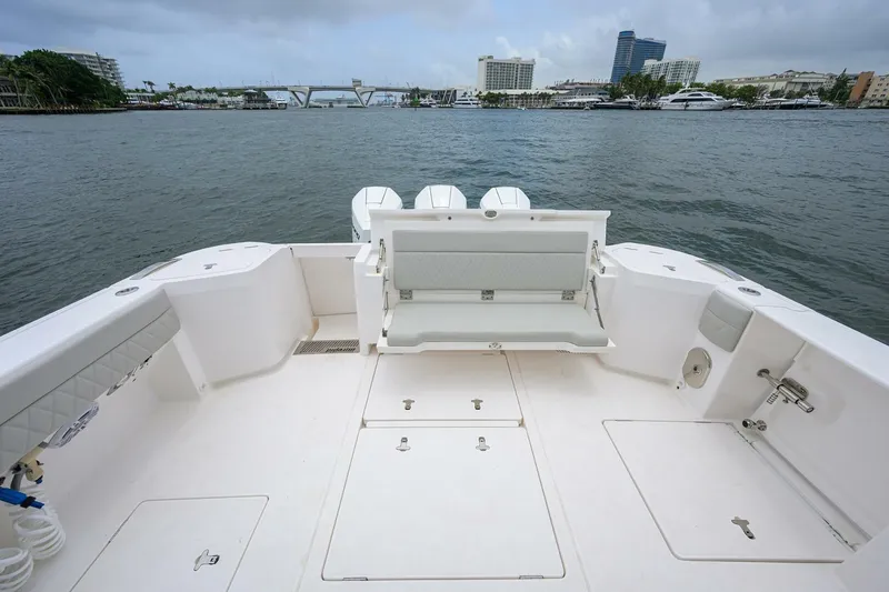 Slide: The Image of Intrepid 41 - Cockpit Seating 2023 Intrepid Valor - 5729820