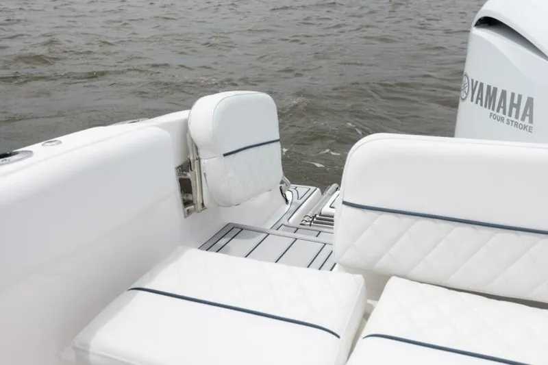 Slide: The Image of Sea Fox 228 Traveler 2026 - 5729807