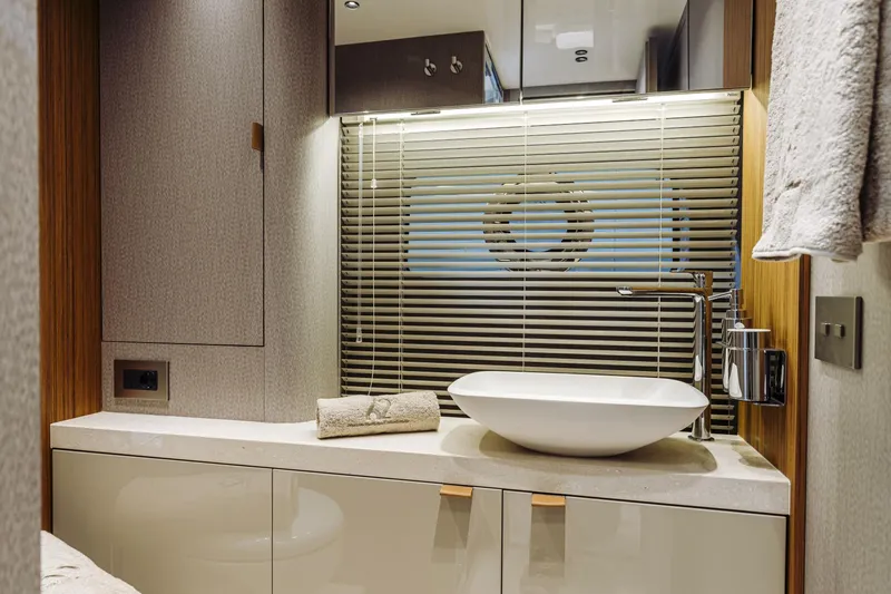 Slide: The Image of Cranchi Sessantadue 62 2026 - 5730139