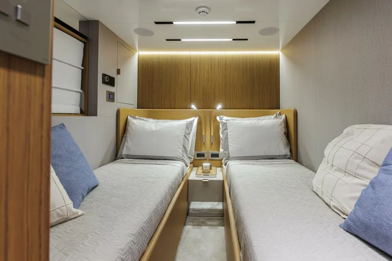 Slide: The Image of Cranchi Sessantadue 62 2026 - 5730146