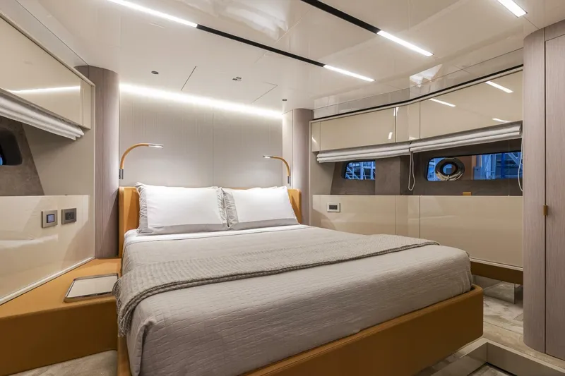 Slide: The Image of Cranchi Sessantadue 62 2026 - 5730188