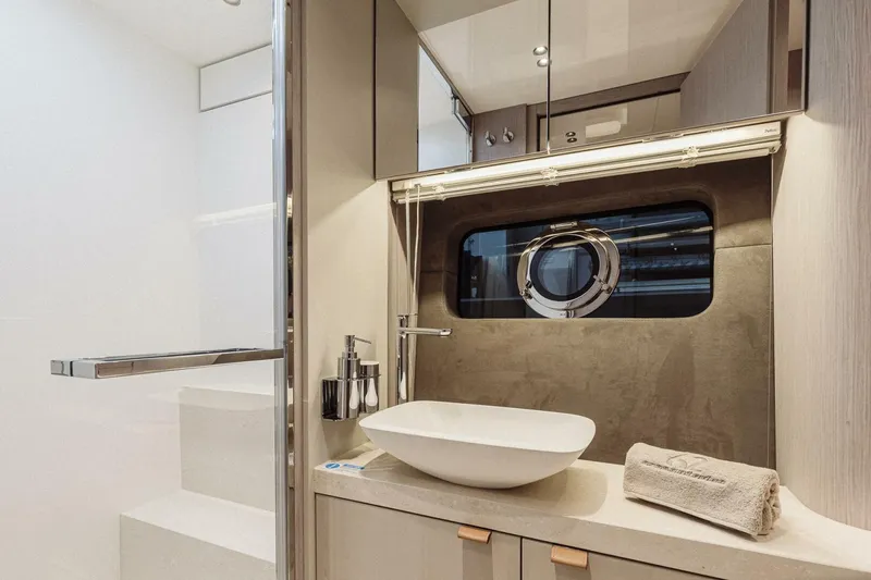 Slide: The Image of Cranchi Sessantadue 62 2026 - 5730190