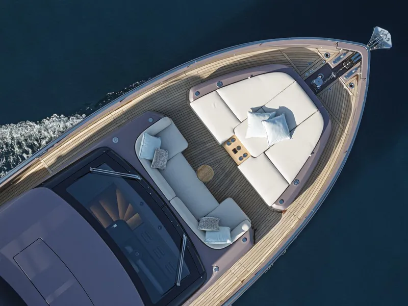 Slide: The Image of Cranchi Sessantadue 62 2026 - 5730025