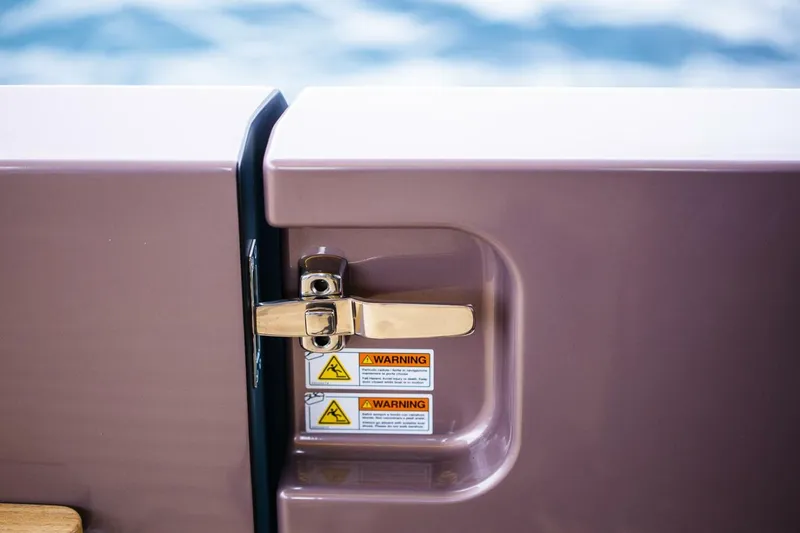 Slide: The Image of Cranchi Sessantadue 62 2026 - 5730100