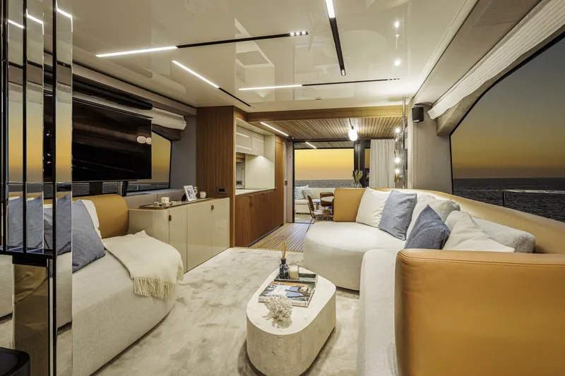 Slide: The Image of Cranchi Sessantadue 62 2026 - 5730113