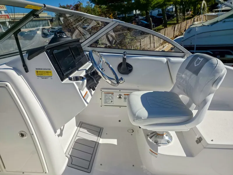 Slide: The Image of Sea Fox 228 Traveler 2026 - 5783224