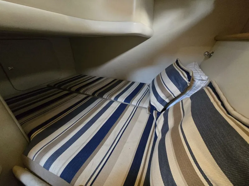 Slide: The Image of Sunseeker Manhattan 48 1997 - 5763634