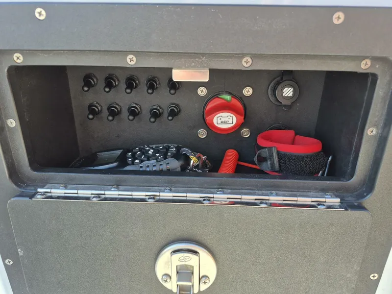 Slide: The Image of East Cape Vantage VHP 2022 - 5758641