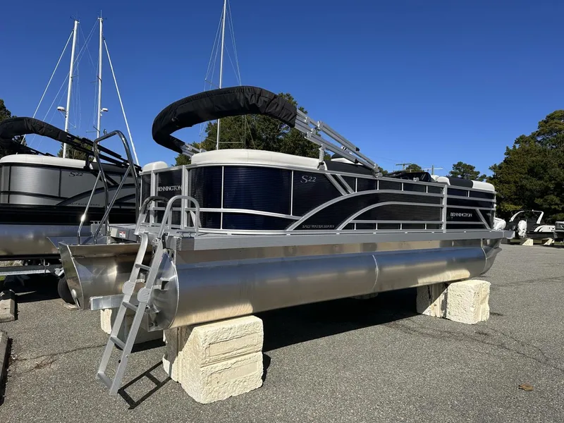 Slide: The Image of Bennington 22SR 2026 - 5730710