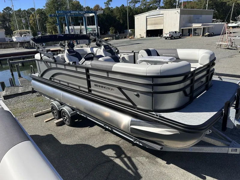 Slide: The Image of Bennington 22SR 2026 - 5732637