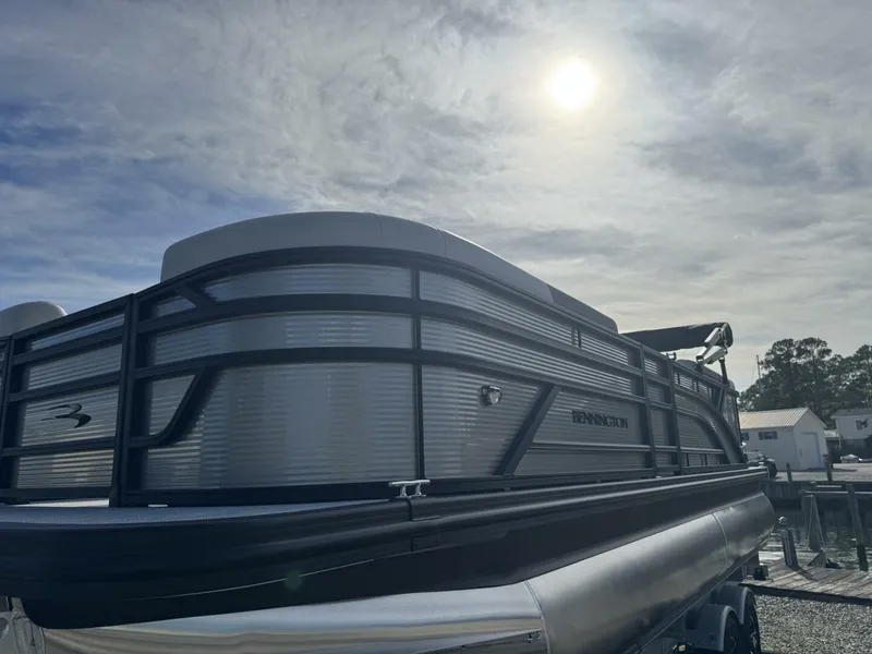 Slide: The Image of Bennington 22SR 2026 - 5732621