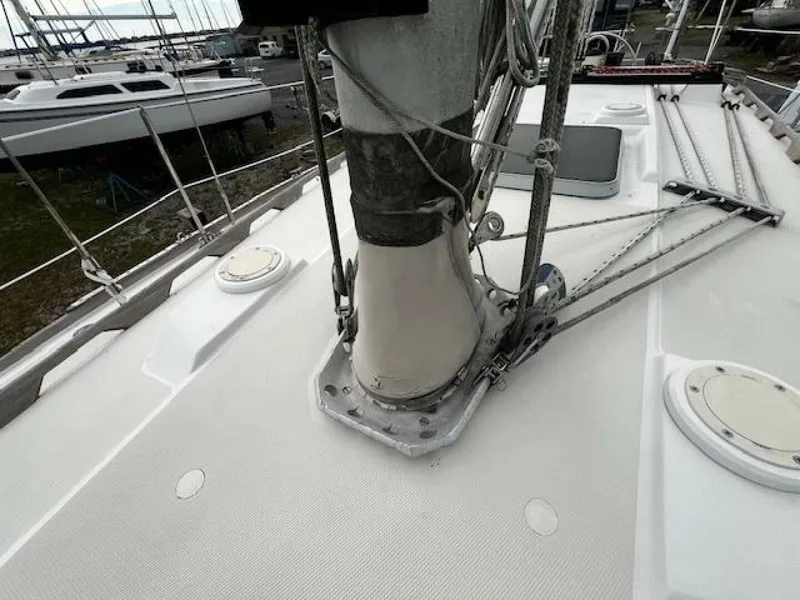 Slide: The Image of Mast base - 5730769