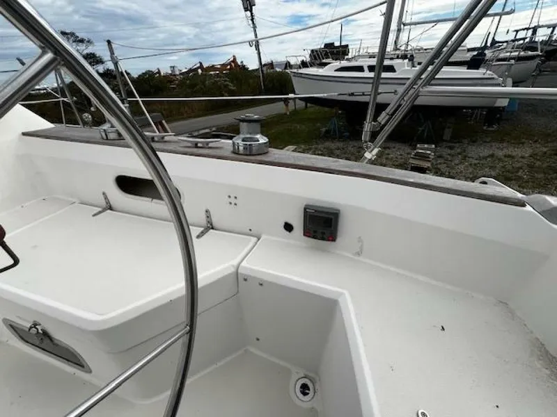 Slide: The Image of Starboard cockpit - 5730744