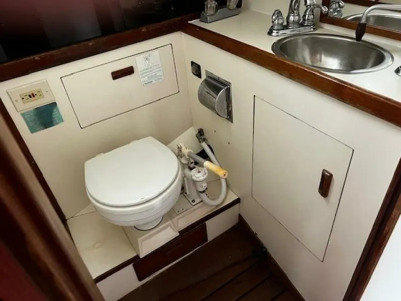 Slide: The Image of Bathroom - 5730844