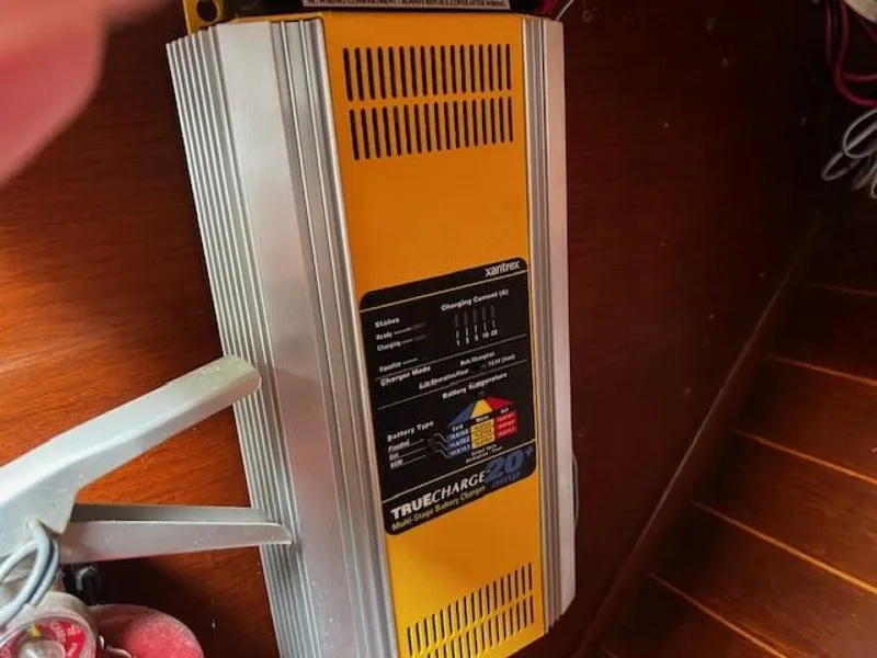 Slide: The Image of Battery charger - 5730834