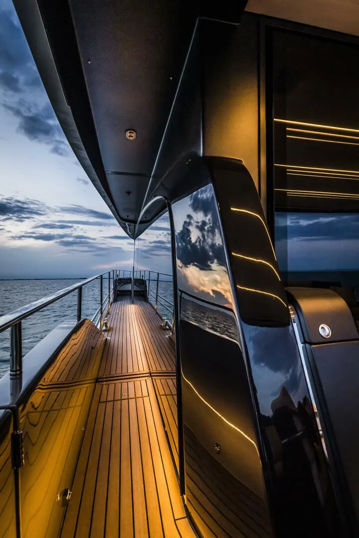 Slide: The Image of Cranchi 68 2026 - 5730893