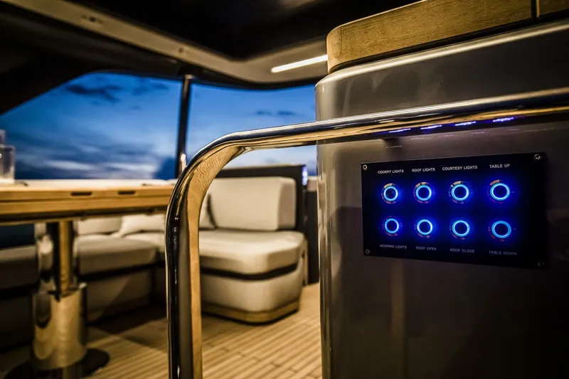 Slide: The Image of Cranchi 68 2026 - 5730901