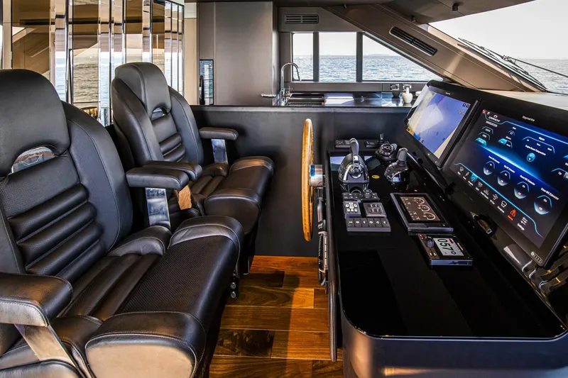 Slide: The Image of Cranchi 68 2026 - 5730931