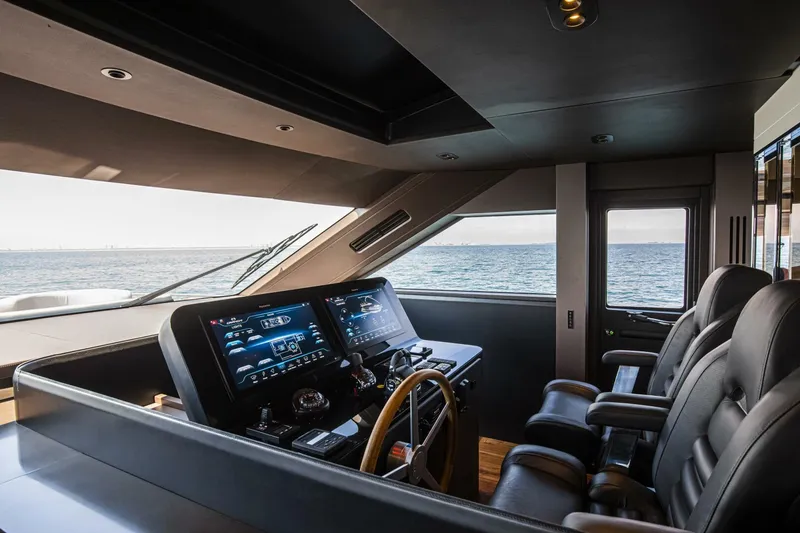 Slide: The Image of Cranchi 68 2026 - 5730933