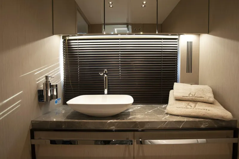 Slide: The Image of Cranchi 68 2026 - 5730941