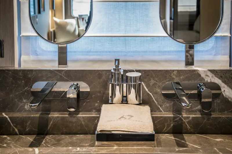 Slide: The Image of Cranchi 68 2026 - 5730951