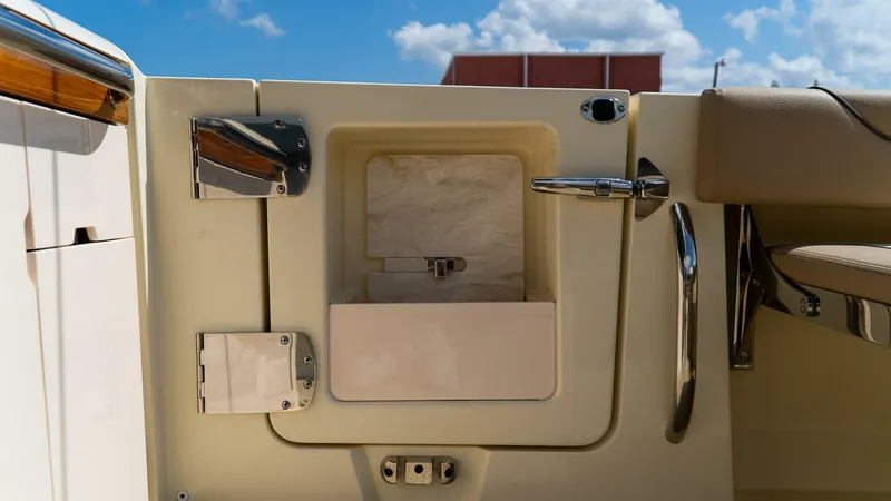 Slide: The Image of Chris-Craft Calypso 2025 - 5731081