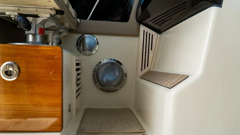 Slide: The Image of Chris-Craft Calypso 2025 - 5731097