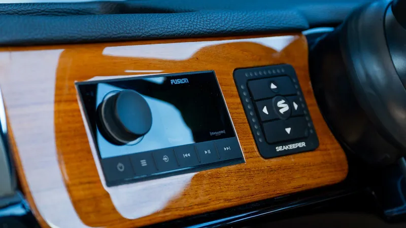 Slide: The Image of Chris-Craft Calypso 2025 - 5731103