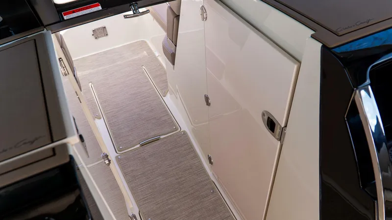 Slide: The Image of Chris-Craft Calypso 2025 - 5731115