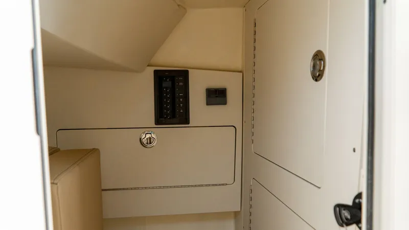 Slide: The Image of Chris-Craft Calypso 2025 - 5731118