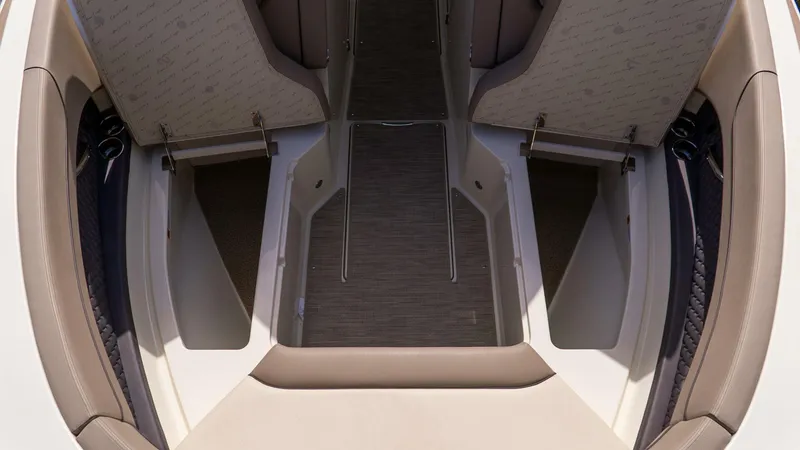 Slide: The Image of Chris-Craft Calypso 2025 - 5731127