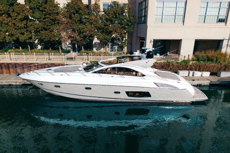 The Image of 2014 Sunseeker Predator 60 2014 Sunseeker Predator 60 (63ft 7in) located in Chicago, IL and offered by Ward Yacht Sales - 5869834