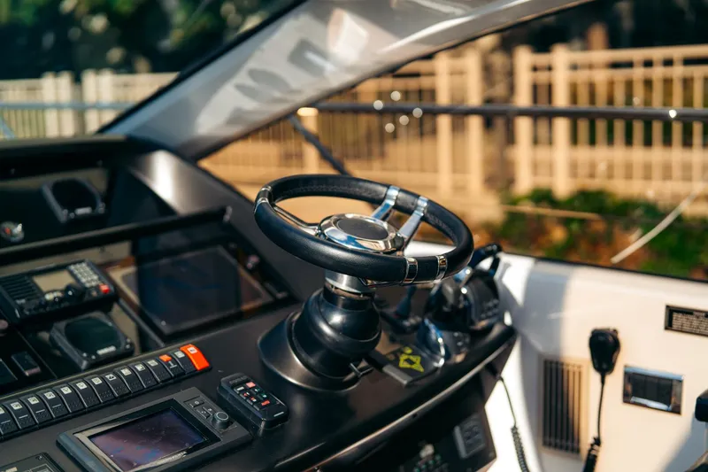 Slide: The Image of Sunseeker Predator 60 2014 - 5758627