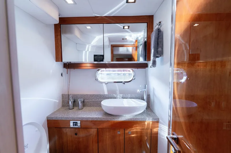 Slide: The Image of Sunseeker Predator 60 2014 - 5758664