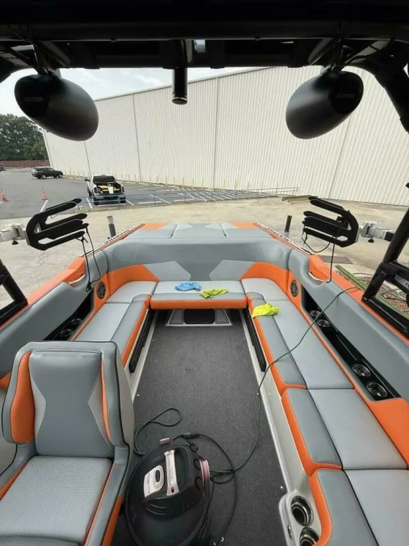 Slide: The Image of Moomba 22 MAX 2018 - 5731057