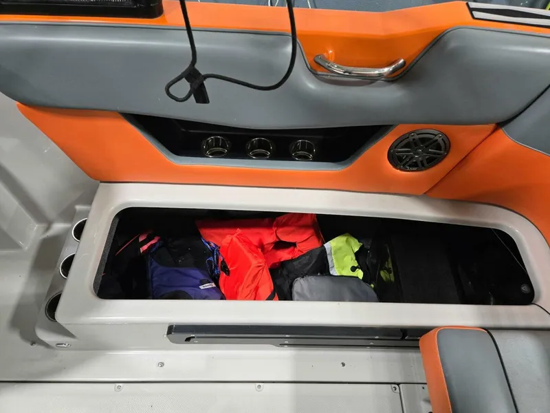 Slide: The Image of Moomba 22 MAX 2018 - 5885411