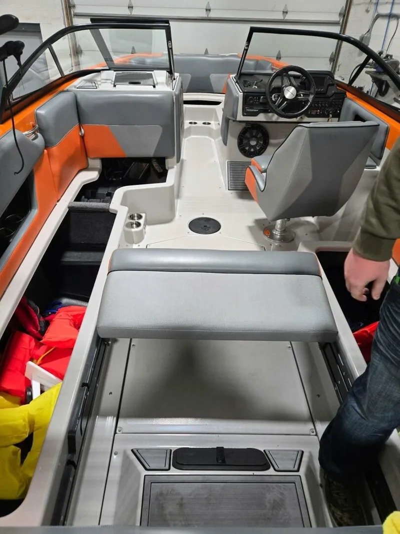 Slide: The Image of Moomba 22 MAX 2018 - 5885394