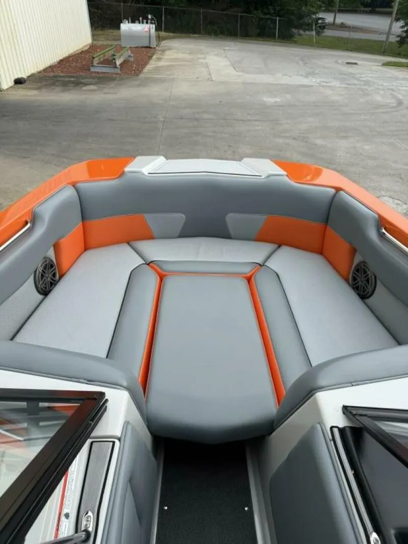 Slide: The Image of Moomba 22 MAX 2018 - 5731056