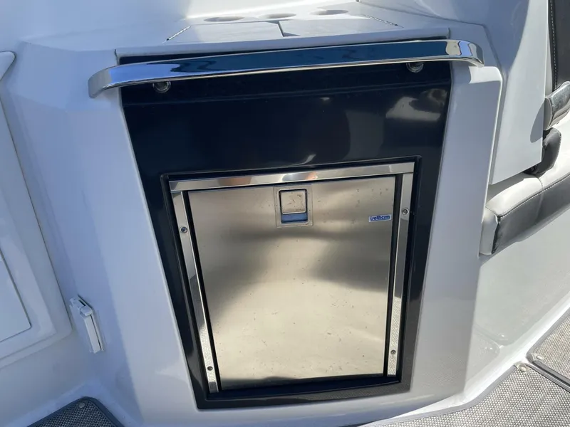 Slide: The Image of Monterey 328SS 2019 - 5731501