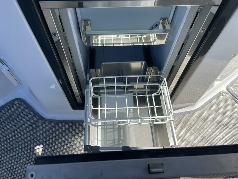 Slide: The Image of Monterey 328SS 2019 - 5731502