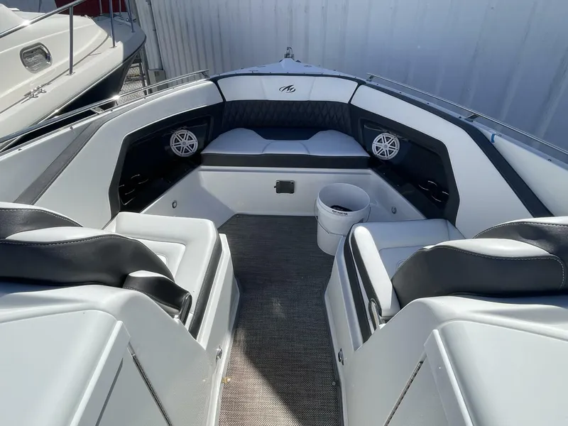 Slide: The Image of Monterey 328SS 2019 - 5731494