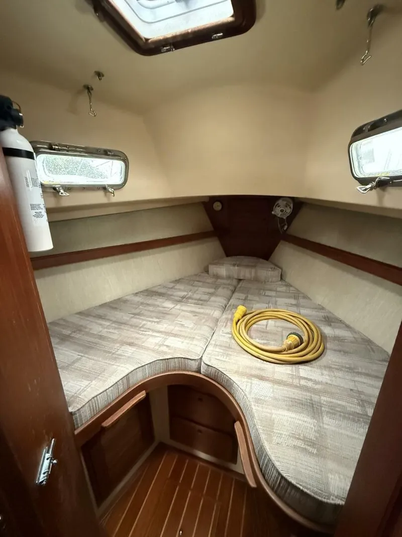 Slide: The Image of Island Packet IP-29 1991 - 5731451