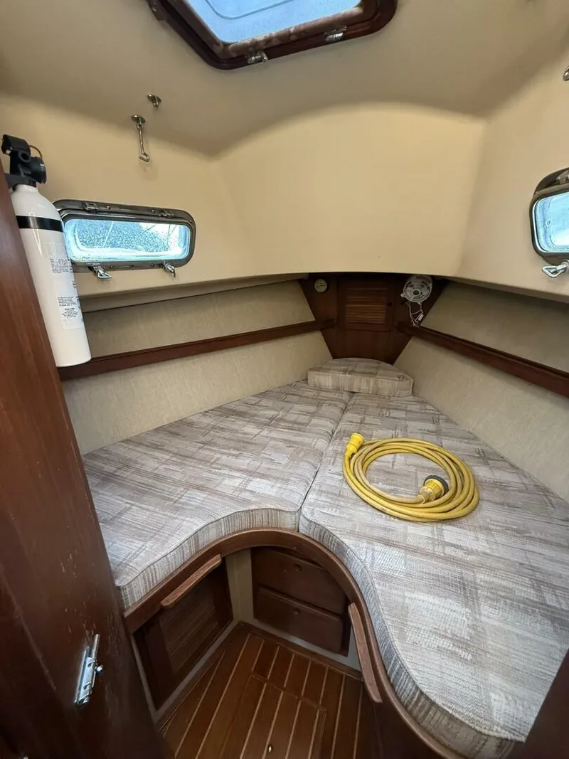 Slide: The Image of Island Packet IP-29 1991 - 5731453