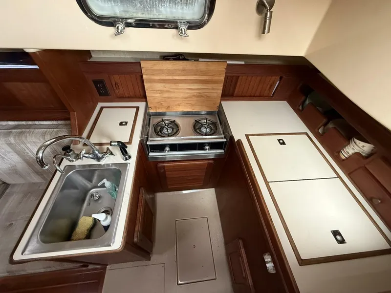 Slide: The Image of Island Packet IP-29 1991 - 5731461