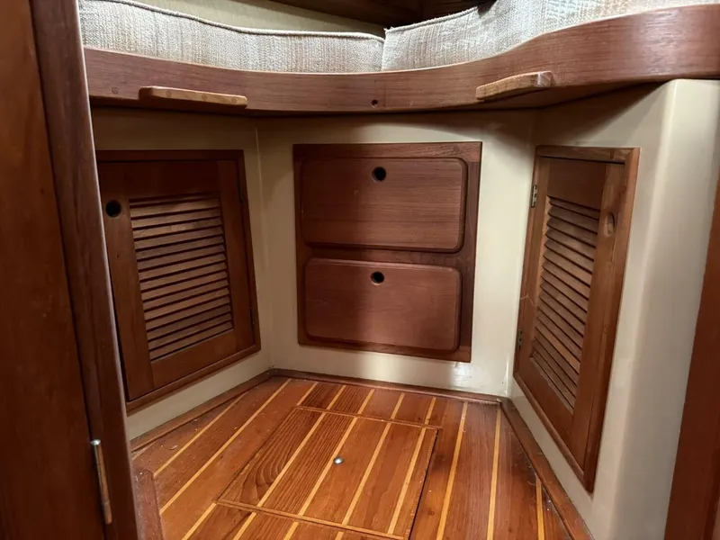 Slide: The Image of Island Packet IP-29 1991 - 5731462