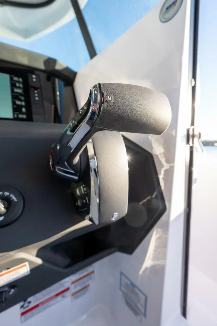 Slide: The Image of Axopar Cross Cabin 2026 - 5922468